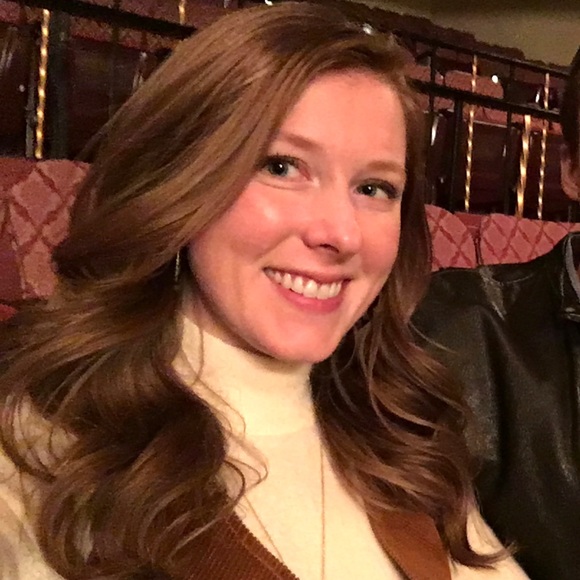 Meet your Posher, Joelle - Picture 1 of 1